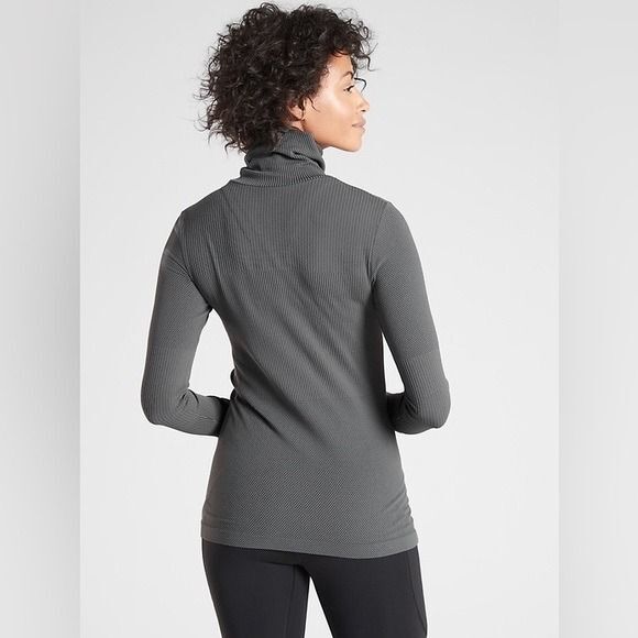 Athleta FLURRY BASE LAYER TURTLENECK Charcoal Grey Small - Picture 2 of 10